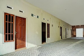 Lobby - OYO Life 92393 Namimart Syariah 1 (Kediri)