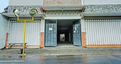 OYO Life 92393 Namimart Syariah 1