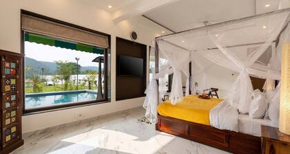 Stayvista at Asante Farms With Pool in Mangar