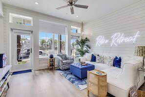 Smart TV, DVD player, books, video library - New Pet-Friendly Condo@Cinnamon Shore North w/ Many Resort-Like Amenities (Port Aransas)