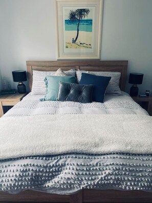 3 chambres, bureau, fer et planche à repasser, Wi-Fi gratuit