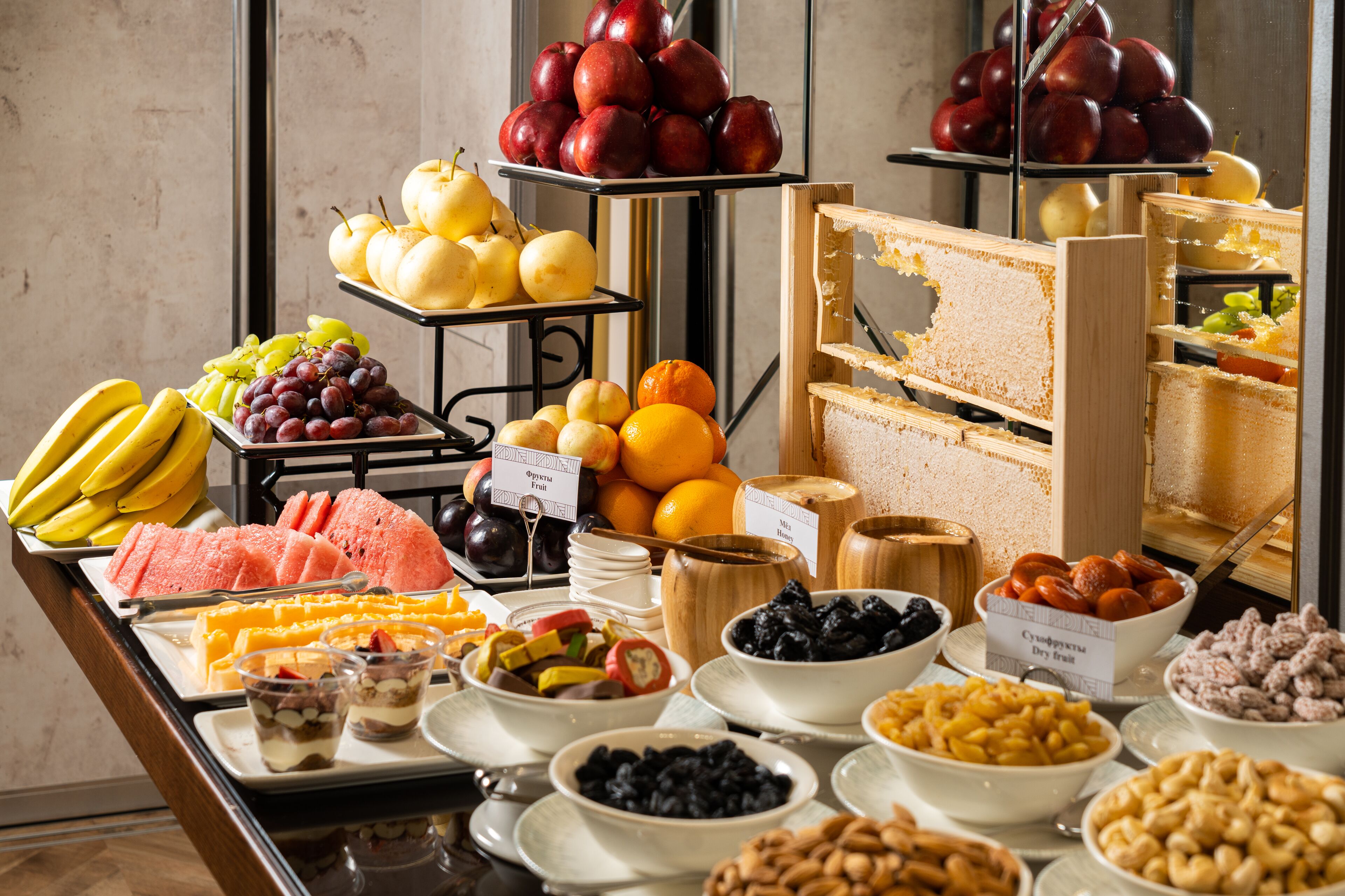 Ilmainen päivittäinen buffetaamiainen 