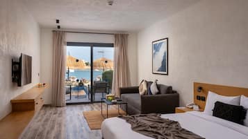 Minibar, caja de seguridad en la habitación y cortinas blackout