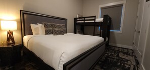 3 Schlafzimmer, Bügeleisen/Bügelbrett, WLAN, Bettwäsche