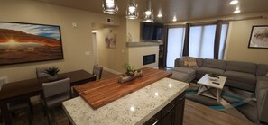 Interior - F1&F4: Sage Creek 2 Unit Rental - Pool | Hot Tubs (Moab)