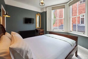 2 makuuhuonetta, silitysrauta/-lauta, ilmainen Wi-Fi, vuodevaatteet