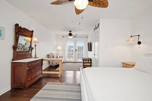 3 bedrooms, iron/ironing board, travel cot, Internet