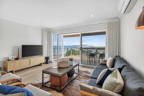 TV - Neptune - 2/4 Hutton St Port Elliot (Port Elliot)