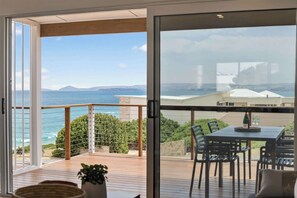 Outdoor dining - Neptune - 2/4 Hutton St Port Elliot (Port Elliot)