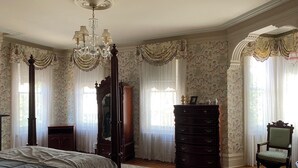 クラシック ルーム | 遮光カーテン、アイロン / アイロン台、WiFi (無料)、客室ごとに異なる装飾