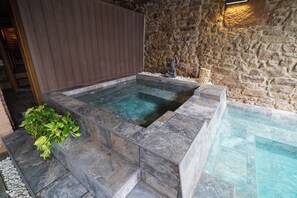 屋内プール