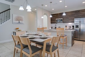 House, 3 Bedrooms | Dining - Balmoral Resort-126mc 3 Bedroom Home by RedAwning (Haines City)