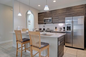 Casa, 3 habitaciones | Cocina privada | Frigorífico, horno, cafetera o tetera y tostadora