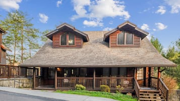 Cabin, 2 Bedrooms | Exterior