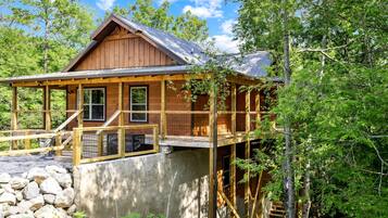 Cabin, 3 Bedrooms | Exterior