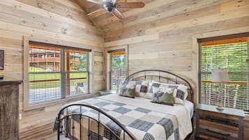 Cabin, 3 Bedrooms | 3 bedrooms, free WiFi