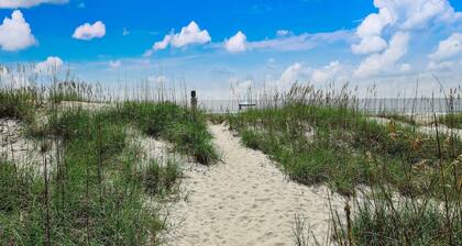 391 A&b 4 Bedroom Townhouse by RedAwning