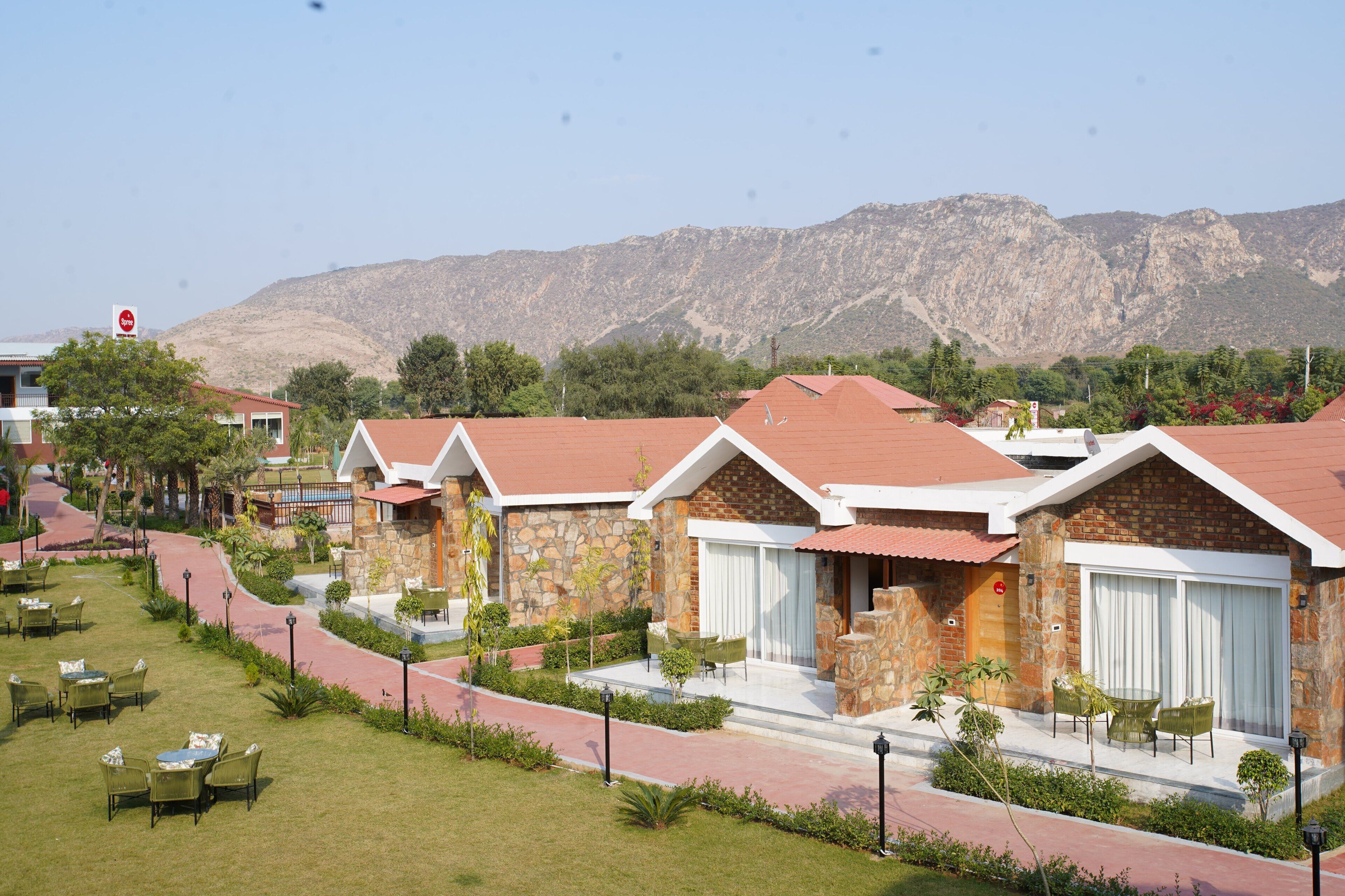 المنشأة من الخارج