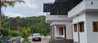 Homestay with Awesome Views and lovely stay for your Family 