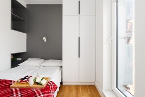 Apartemen, 1 kamar tidur, balkon | 1 kamar tidur dan seprai linen