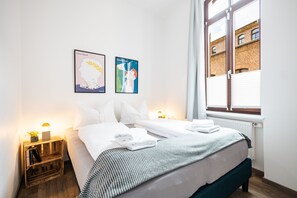 1 bedroom, desk, travel cot, free WiFi - ★Ko-Living II at the new theater | middle of the old town | Wifi | Up to 4 ★ (Halle (Saale))