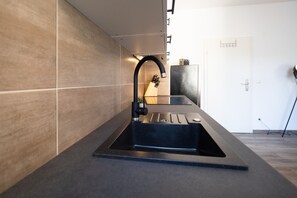 Kühlschrank, Ofen, Herdplatte, Geschirrspüler