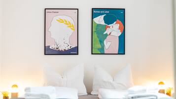 1 bedroom, desk, travel cot, free WiFi