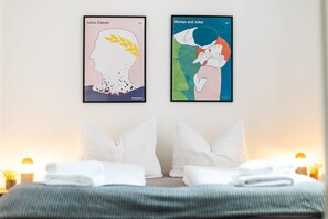 1 Schlafzimmer, Schreibtisch, Reisekinderbett, kostenloses WLAN