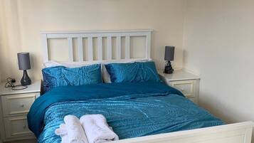 2 bedrooms, iron/ironing board, free WiFi, bed sheets