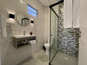 Premium Studio | Bathroom