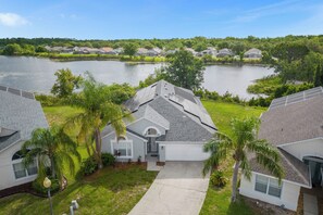 Exterior - 15 Min - Disney l Lakefront Pool l 2 Masters (Davenport)