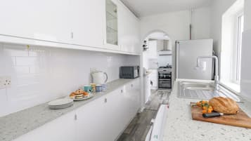 Fridge, dishwasher, electric kettle, toaster