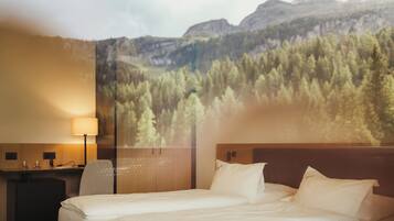 Standard-Doppel- oder -Zweibettzimmer | Allergikerbettwaren, Daunenbettdecken, Minibar, Zimmersafe