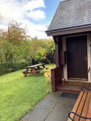 Outdoor dining - Smithy Cottage Licence AS00607 (Strathdon)