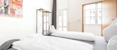 1 bedroom, desk, WiFi, bed sheets