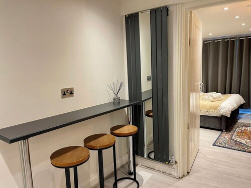 Modern Basement Flat in The City - Shoreditch