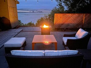 Terrace/patio - Moonrise | Charming Retreat w/ Privacy & Lake View (Inverness)