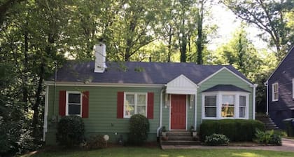 Cozy Apartment Retreat in East Atlanta
