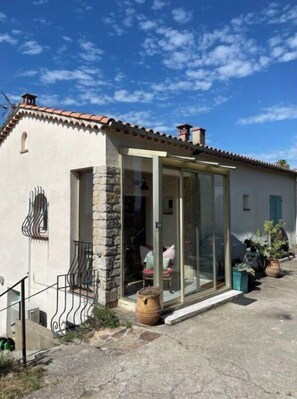 Exterior detail - Callian View (Callian)