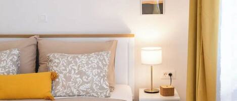 1 bedroom, in-room safe, iron/ironing board, WiFi