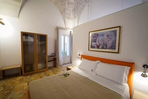 Suite | 1 bedroom, Frette Italian sheets, premium bedding, down comforters