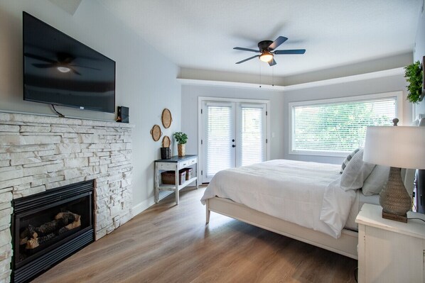 2 Schlafzimmer, Schreibtisch, Bügeleisen/Bügelbrett, kostenloses WLAN