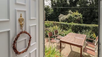 Cottage | Property grounds