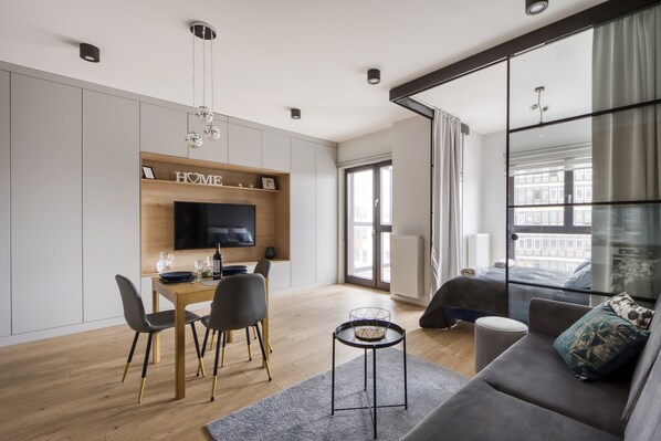 Deluxe Apartment | Living room