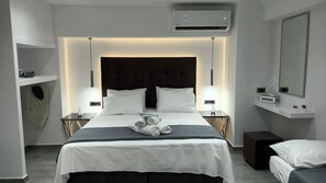 Luxury Apartment | 1 bedroom, blackout curtains, soundproofing, iron/ironing board - KM LUXURY apart downtown (Heraklion)