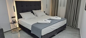 Standard Apartment | 1 bedroom, blackout curtains, soundproofing, iron/ironing board - KM LUXURY apart downtown (Heraklion)
