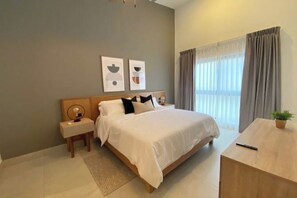 2 bedrooms, in-room safe, desk, iron/ironing board - Pent House with private jacuzzi & near the beach (Punta Cana)