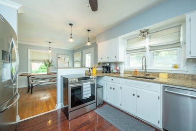 Cozy Waterbury VRBO next to Willow on Grand Events Center and Val Air Ballroom