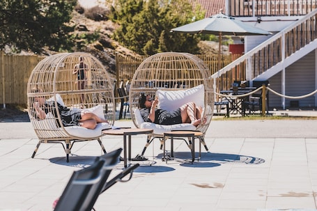 Seasonal outdoor pool
