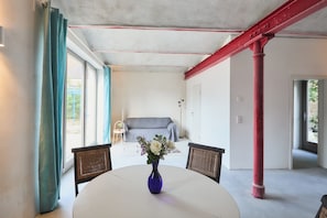 Interior - Large maisonette apartment "Eisvogel" in former stable, 3 minutes to the lake (Zossen)